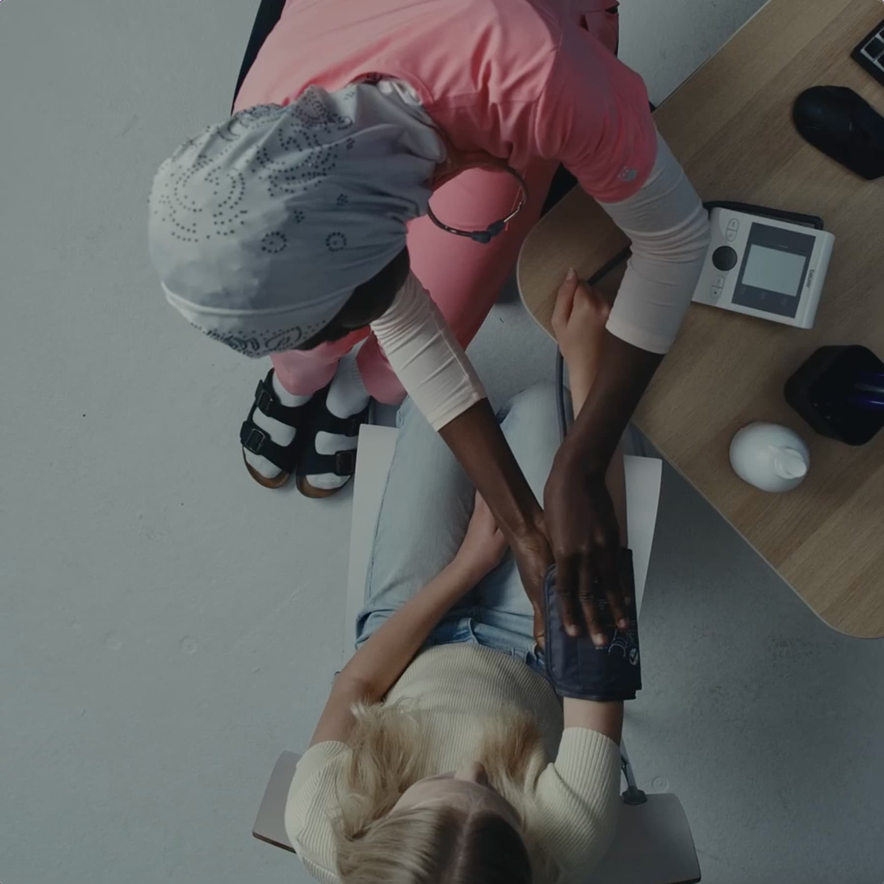 Öö siis mitä duuneja kunnissa ja hyvinvointialueilla tehdään?